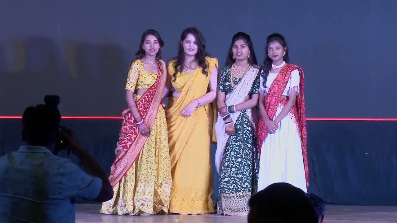 GCC Girls Christmas Dance | Jogan Jogan