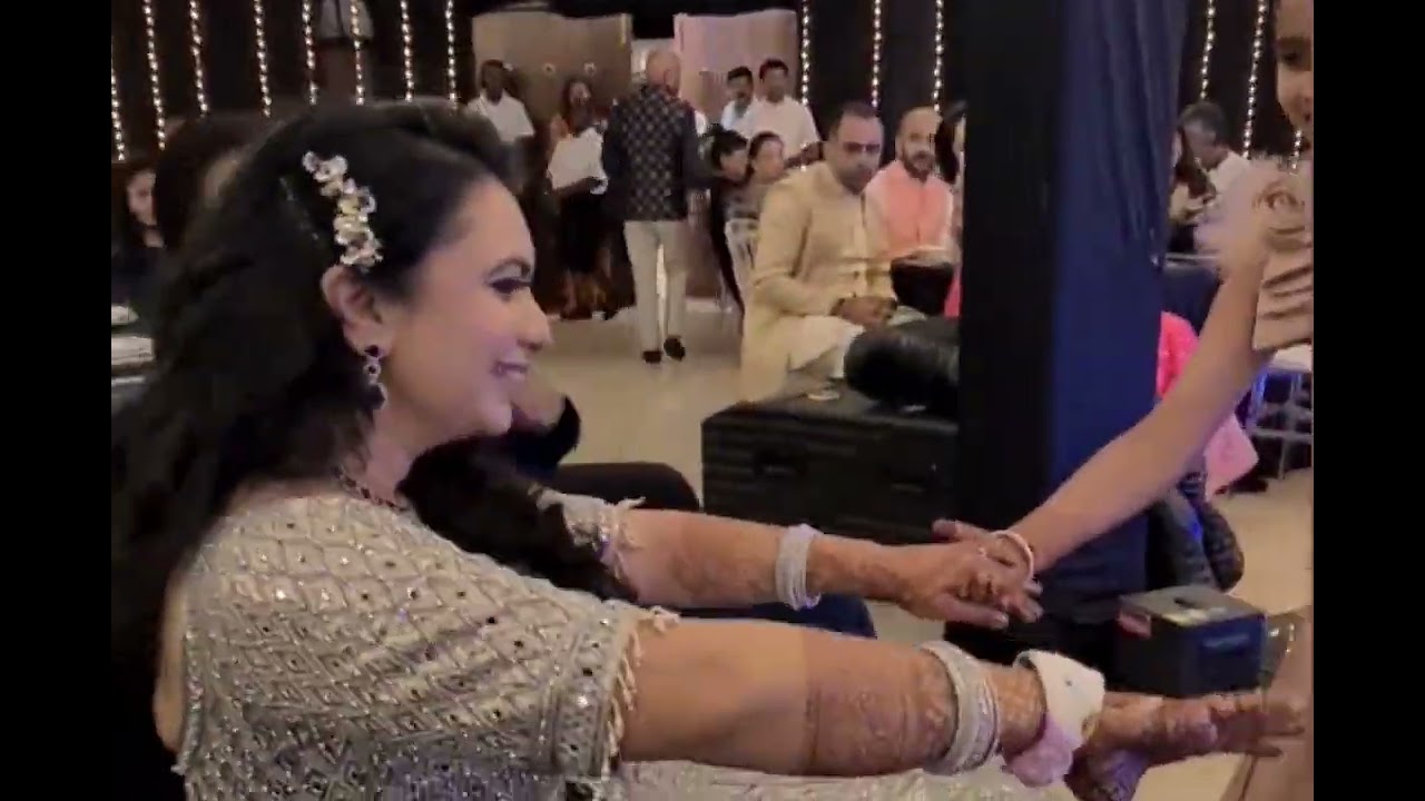 Bua ki shadi dance #sangeet #family #bua #buabhatijee #bhatiji #buashadi #wedding #weddingvibes