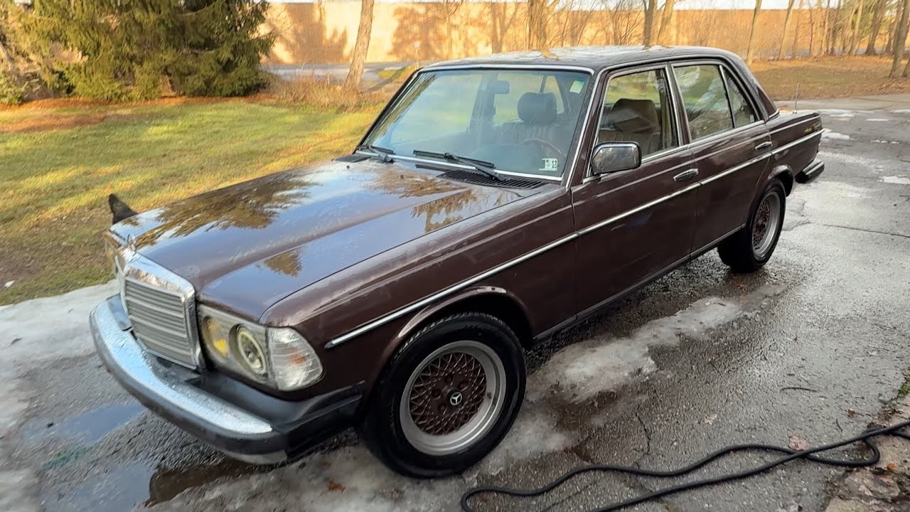 My 1983 Mercedes 300d turbo. (52F)  (11c) in January.