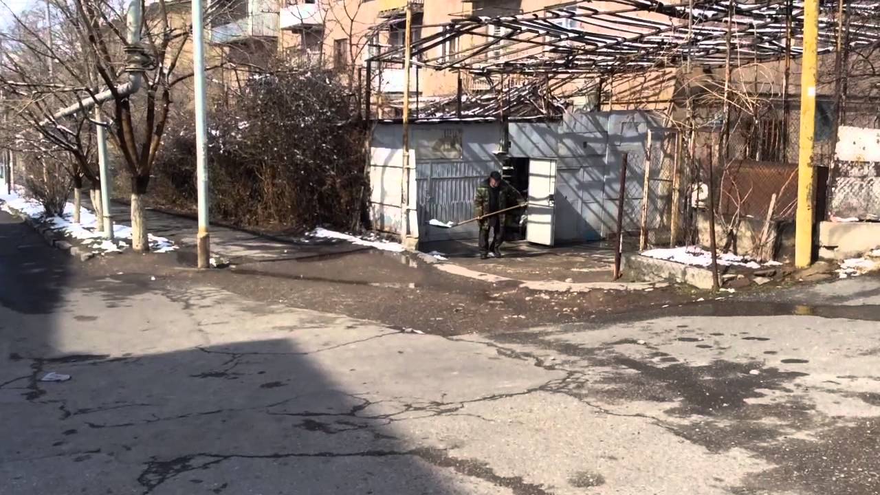 Yerevan, 05.03.15, video-1, Zeytun, Minas Avetisyan Str.