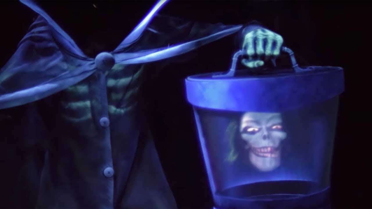 Haunted Mansion Holiday with Hatbox Ghost 2015, Disneyland Park, Disneyland Resort