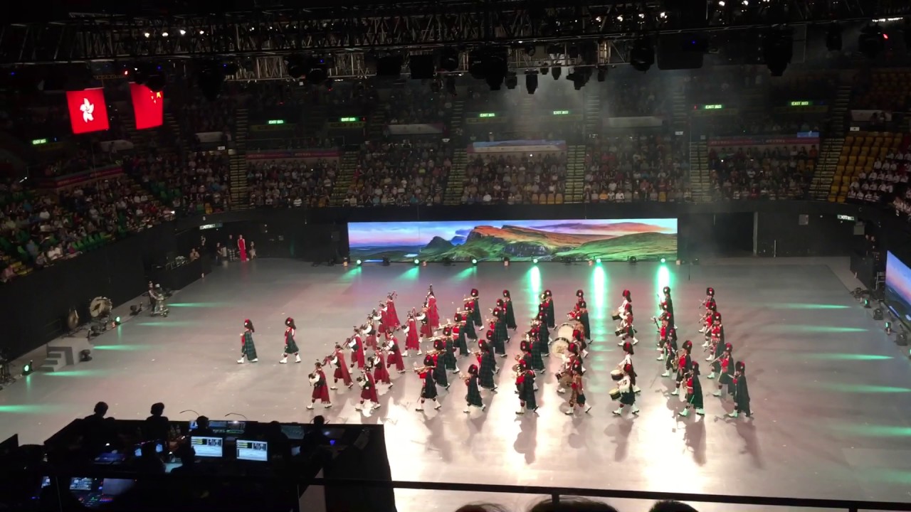 Hong Kong International Military Tattoo - Scotland the Brave/Black Bear & Hieland Laddie March off.