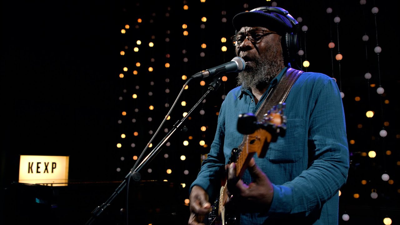 Clinton Fearon - Rock Your Bones (Live on KEXP)