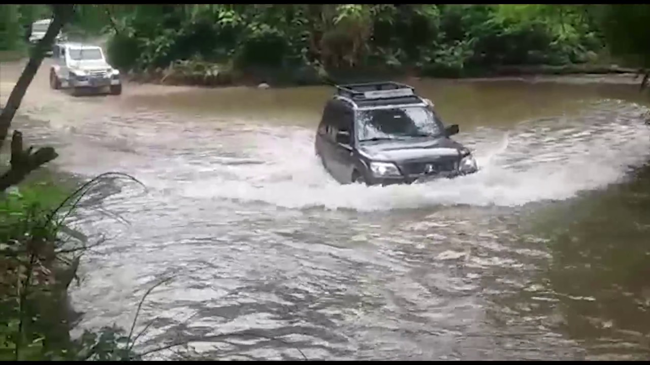 Passeio 4x4 estrada Castelhanos em Ilhabela/SP