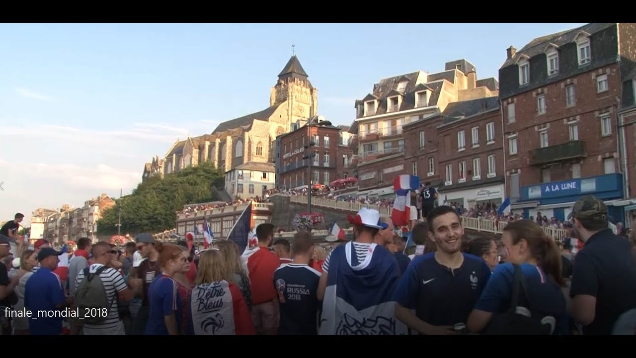 Champions du monde 2018 sur le quai au Tréport by JC