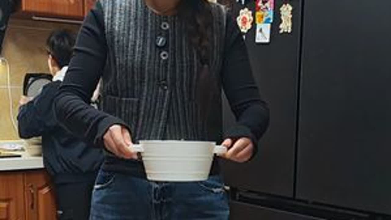 坐标苏州张家港，看看90后妈妈给家里的初中生和小学生准备的晚餐，有时候最简单的烹饪方法也能快速搞定三菜一汤#晚餐 #不重复的家常菜#我的厨房日记vlog