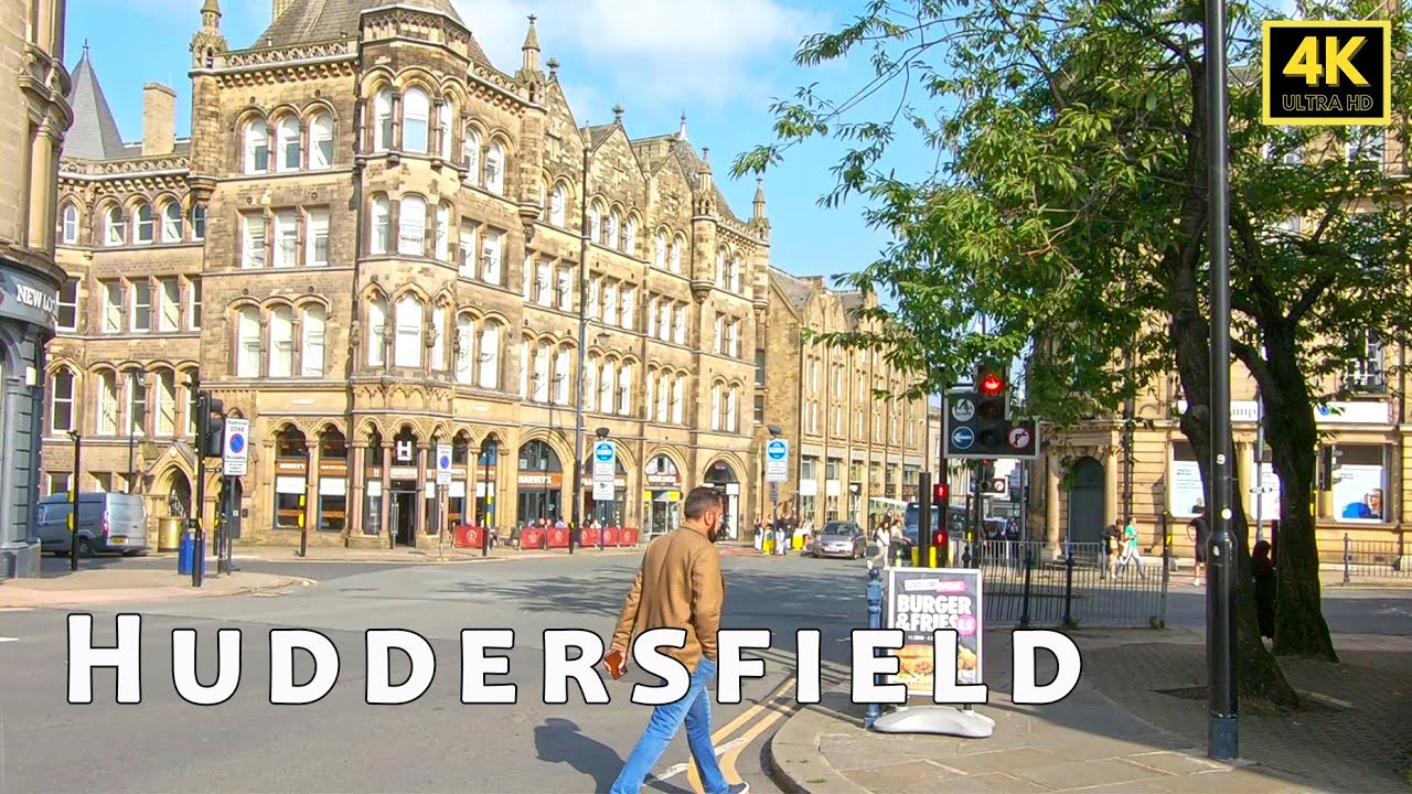 🇬🇧 Walking in Huddersfield town centre Friday afternoon