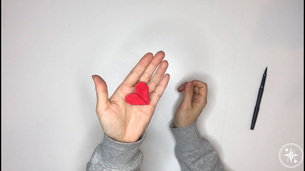 Biglietto origami di San Valentino fai da te/ DIY St. Valentine&rsquo;s origami card