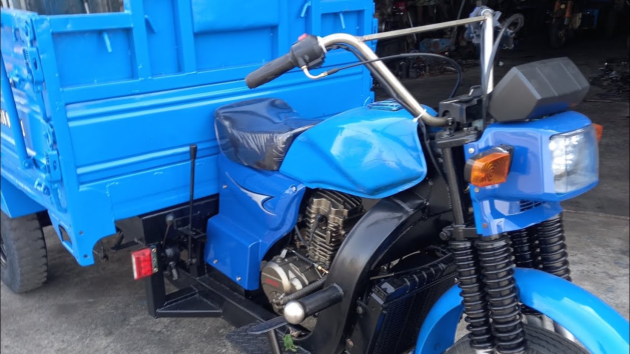 Xe ba bánh chở hàng tết 2026