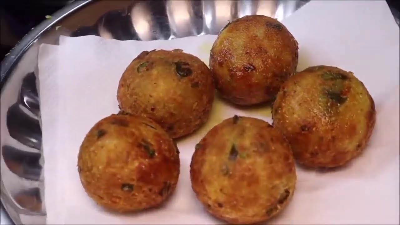 aloo paneer de kofte ghar banao desi style vich🥘🥘🧆🧆🍲