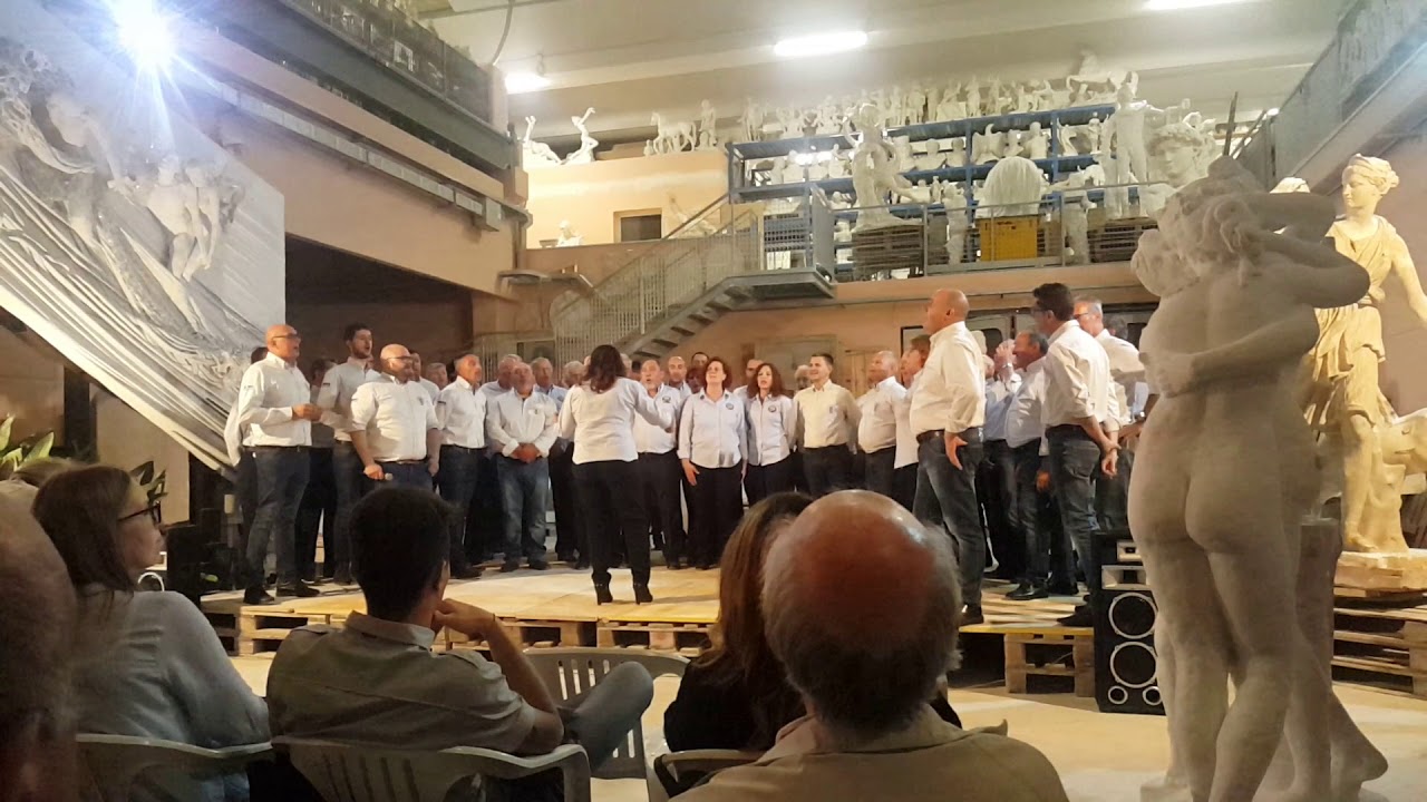 "Benia Calastoria" di Bepi de Marzi. Cantano in Coro Valle Fiorita e il Coro Versilia