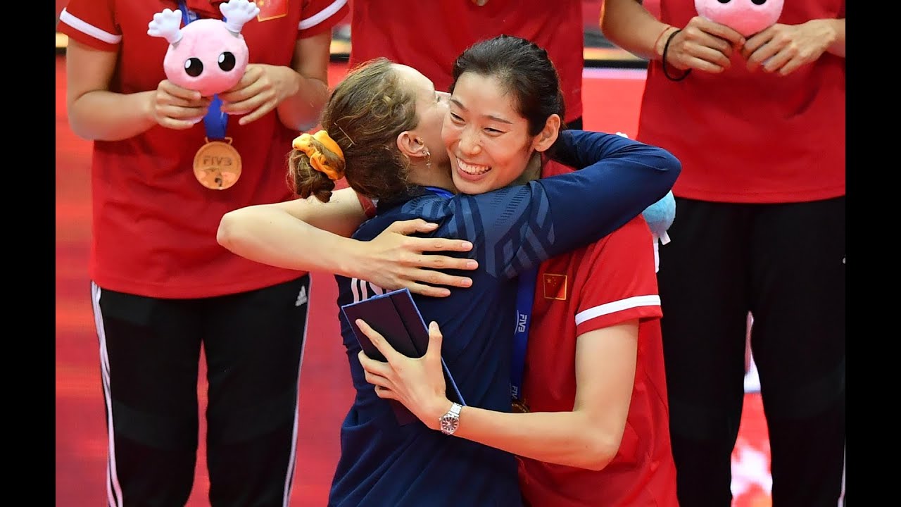 CCTV5 | Kelsey: Zhu Ting has a big heart.  She (Zhu) is fun !