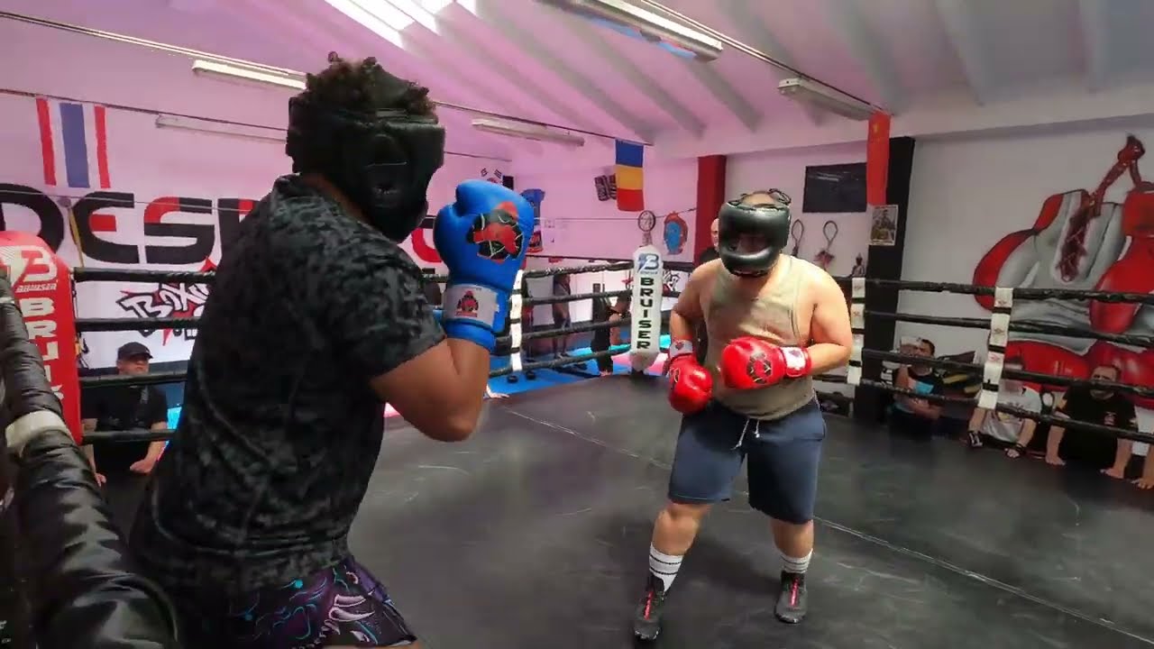 INTERCLUB BOXEO INDESPORT BOXING_ JOSÉ (López Bueno) vs AIROSMI (López Bueno) _ Junio 2024 Zaragoza