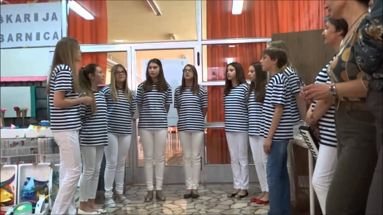 Klapa OŠ Lučac Split - Čija je ono divojka