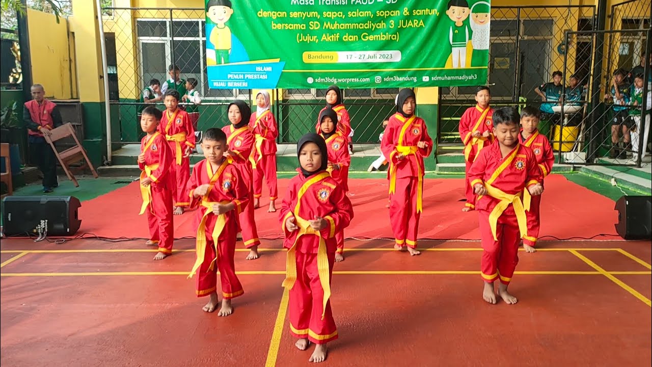 Penampilan Tapak Suci Putera Muhammadiyah di MPLS SD Muhammadiyah 3 Bandung #tapaksuci #beladiri