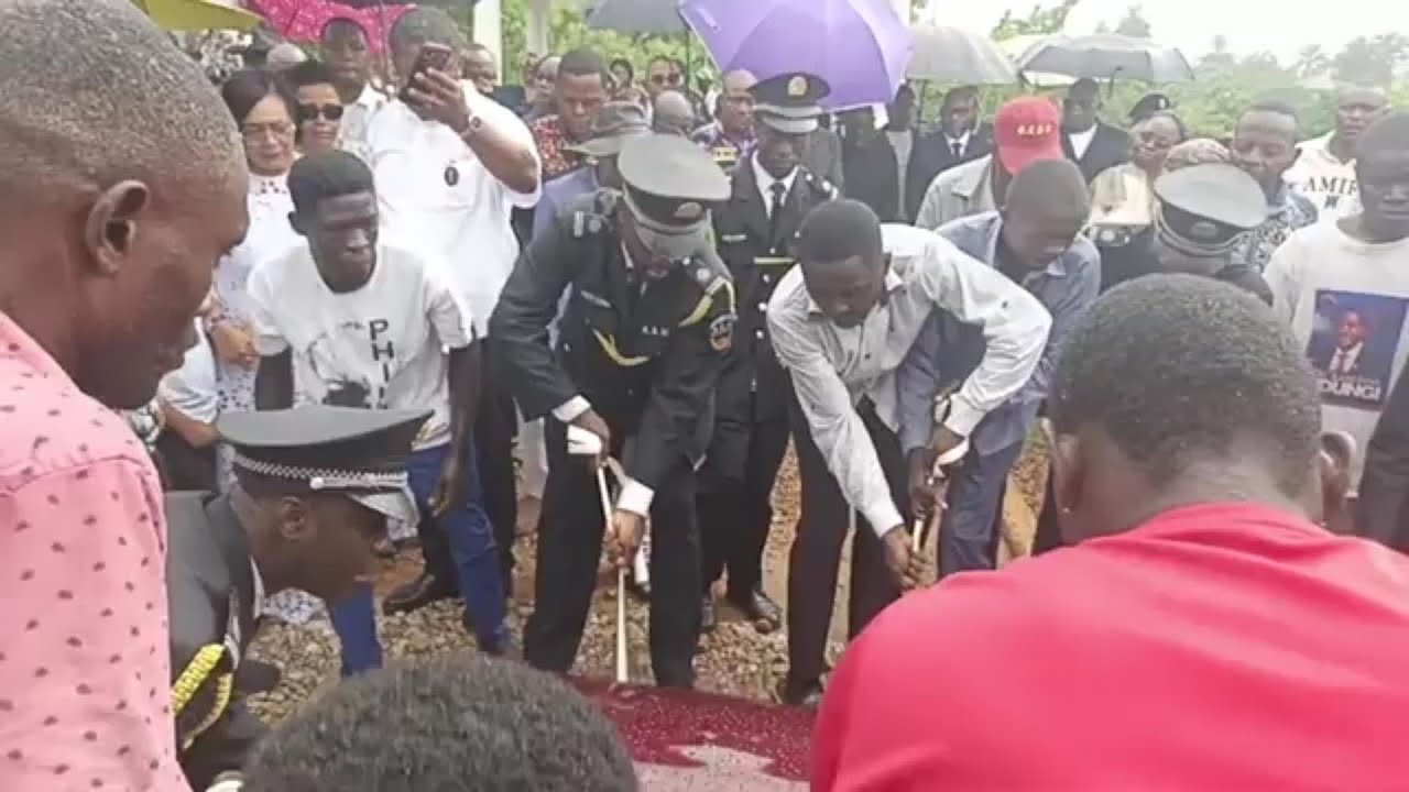 Suite des obsèques de Maman Marie Rose Kasa vubu fille du Premier Président de la RdCongo