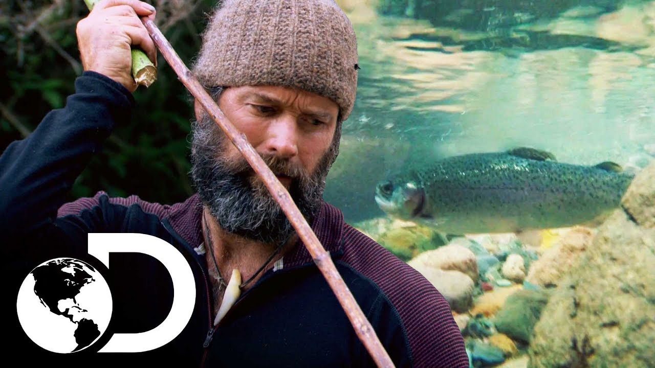 Como crear un atlatl para cazar | Desafío x 2 | Discovery Latinoamérica