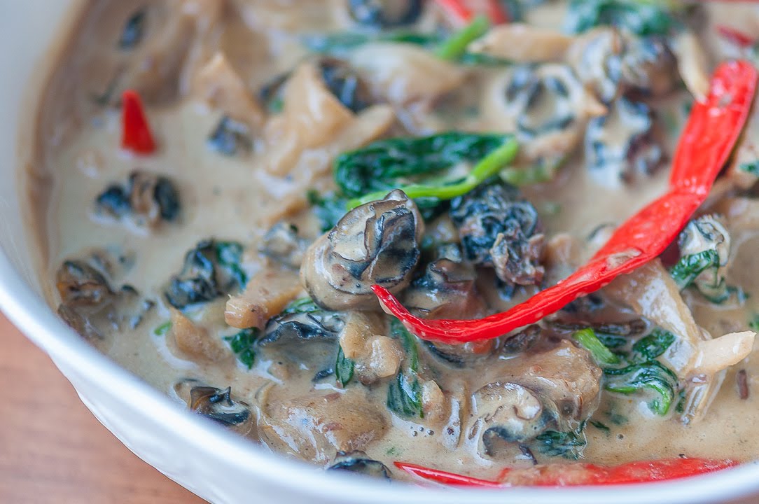 Ginataang Kuhol (Apple Snails in Coconut Milk)