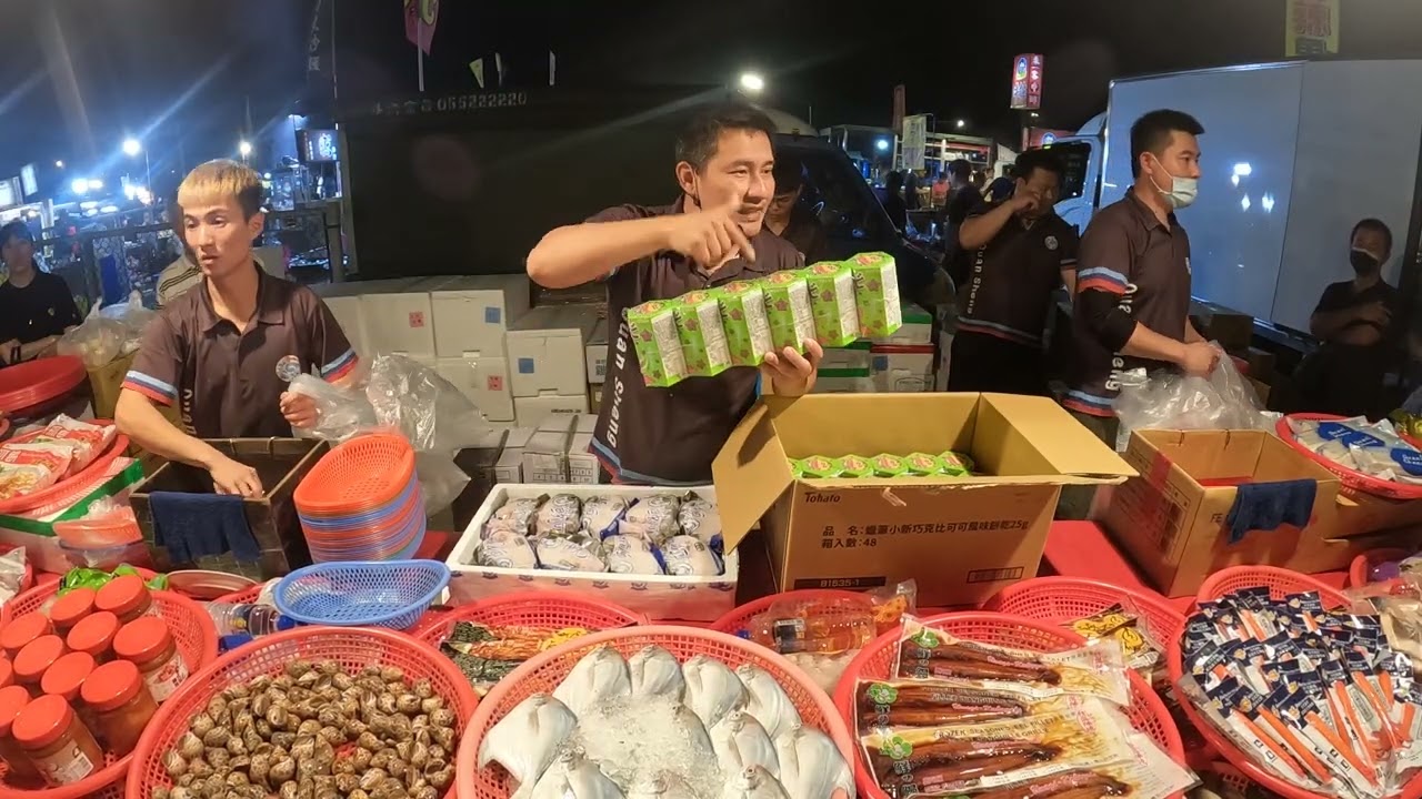 15  只限今天，紅斑魚加量加滿只要200元，價格一下大家手速超快  #嘉義趙又廷 #全晟海產 #週六斗南夜市 #海鮮拍賣 #海鮮叫賣
