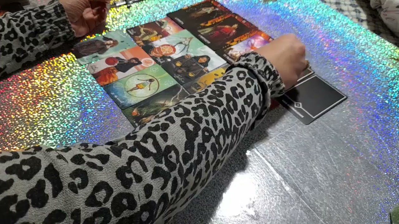 Rival X Ser de luz! Como está o final de semana deles? Tarot conta tudo!💥💔🔮