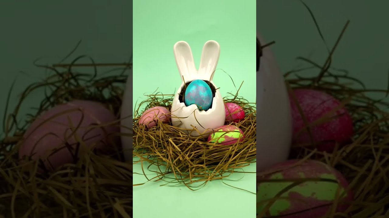 4 Quick and Easy Ways to Dye Easter Eggs #shorts #howto #easteregg