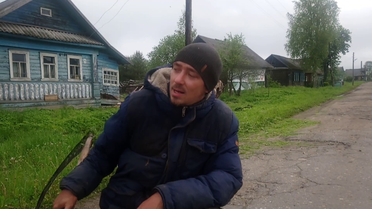 Шабашка прилетела. Покос травы в деревне.