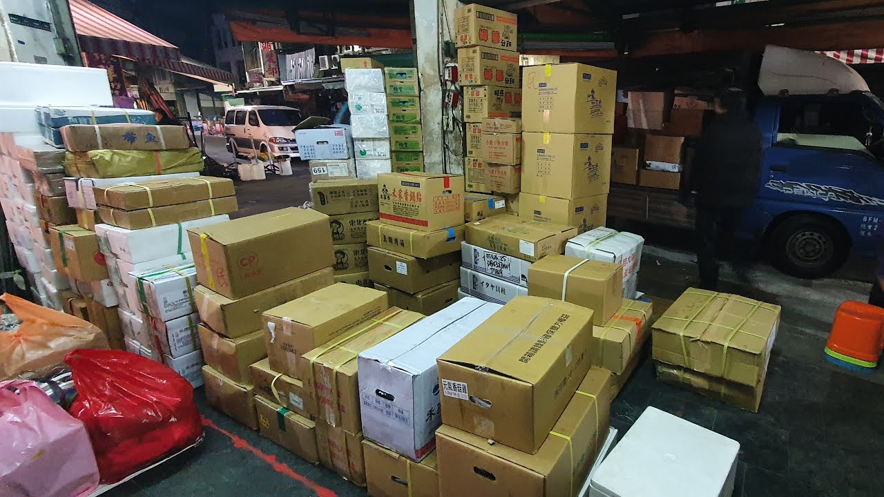 直播0201年前倒數～炸裂場～新營市場成功街29號 士官長海鮮叫賣 海鮮叫賣 海鮮拍賣 叫賣哥 seafood auction