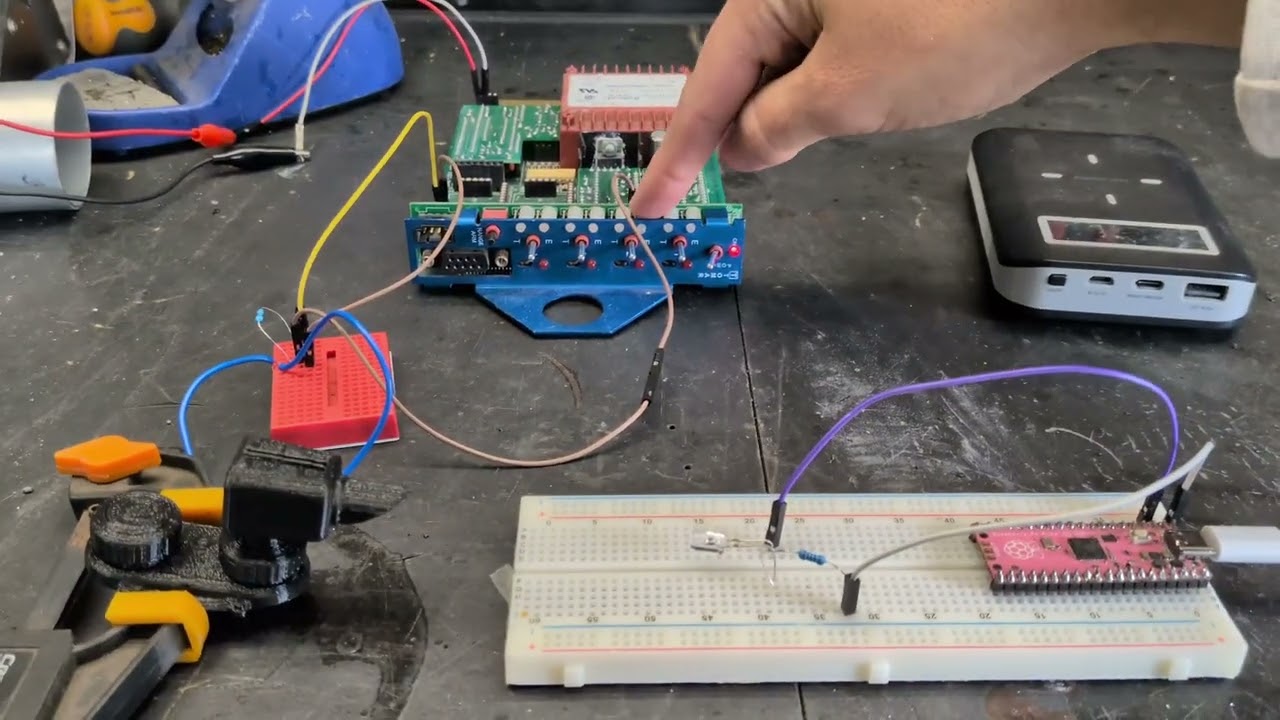Strobecom II Coded Raspberry Pi Pico LED emitter