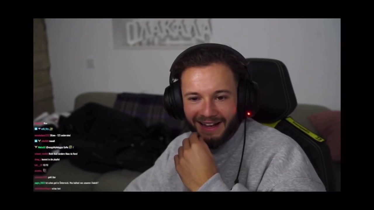 SÄÄFTIG - Dirndl Weed INSCOPE21 Reaction