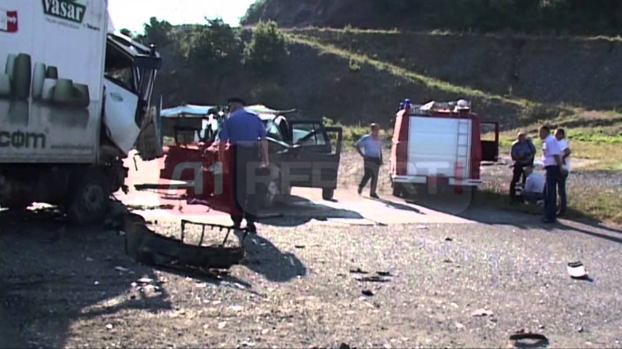 A1 Report - Milot, përplasen 3 automjete, 1 viktimë dhe plagosen 2 të tjerë