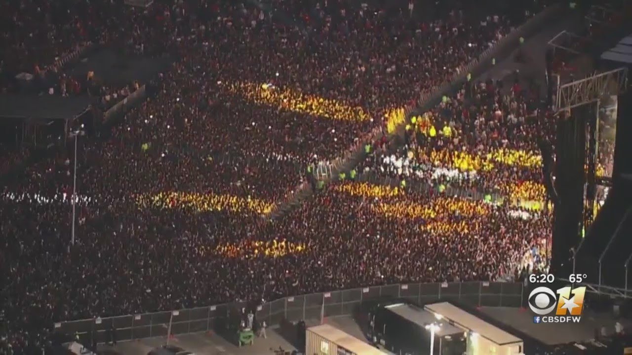 Crowd Surge Kills At Least 8 During Travis Scott Set At Astroworld Music Festival&nbsp;