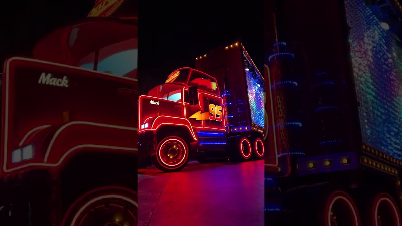 Disneyland Paint the Night Parade