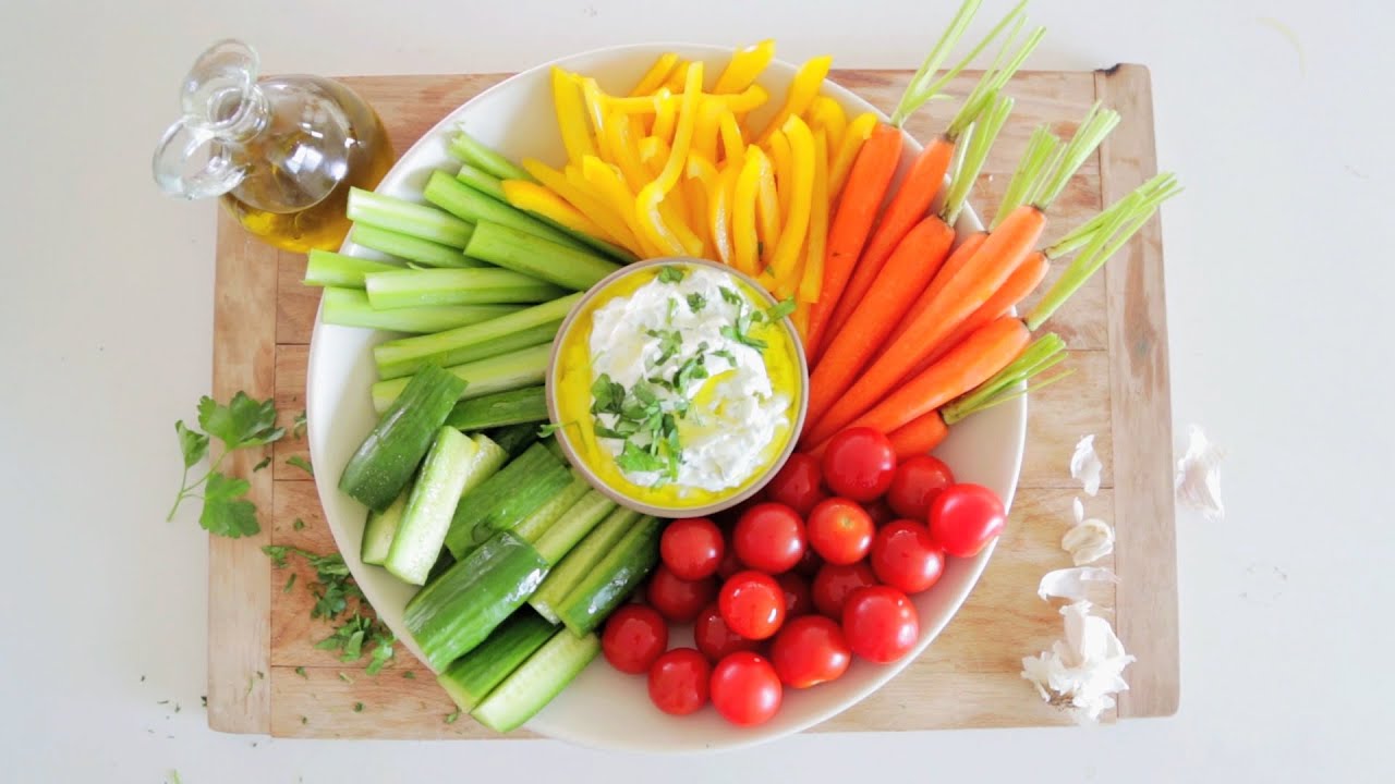 Rainbow Crudité: Claire Thomas of The Kitchy Kitchen