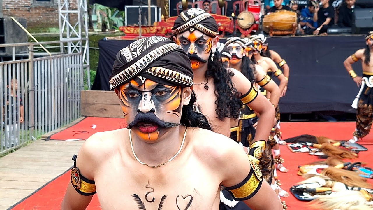 WAROK LLB( LANGEN LESTARI BUDOYO) LIVE KENDAL SAMIRONO