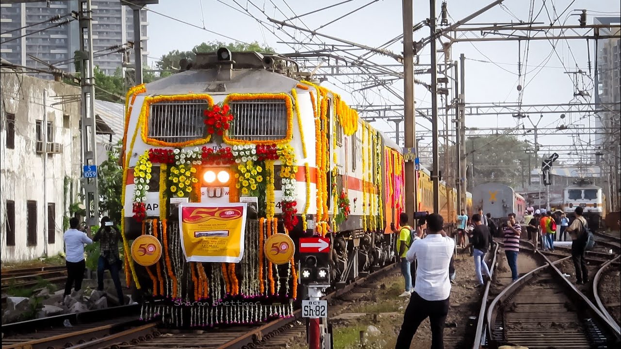 50 Years of 12951 New Delhi Rajdhani Exp | Departure From Mumbai Central | Western Railway