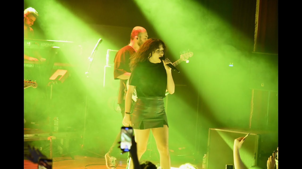 Zeynep Bastik Berlin‘de sahne aldı