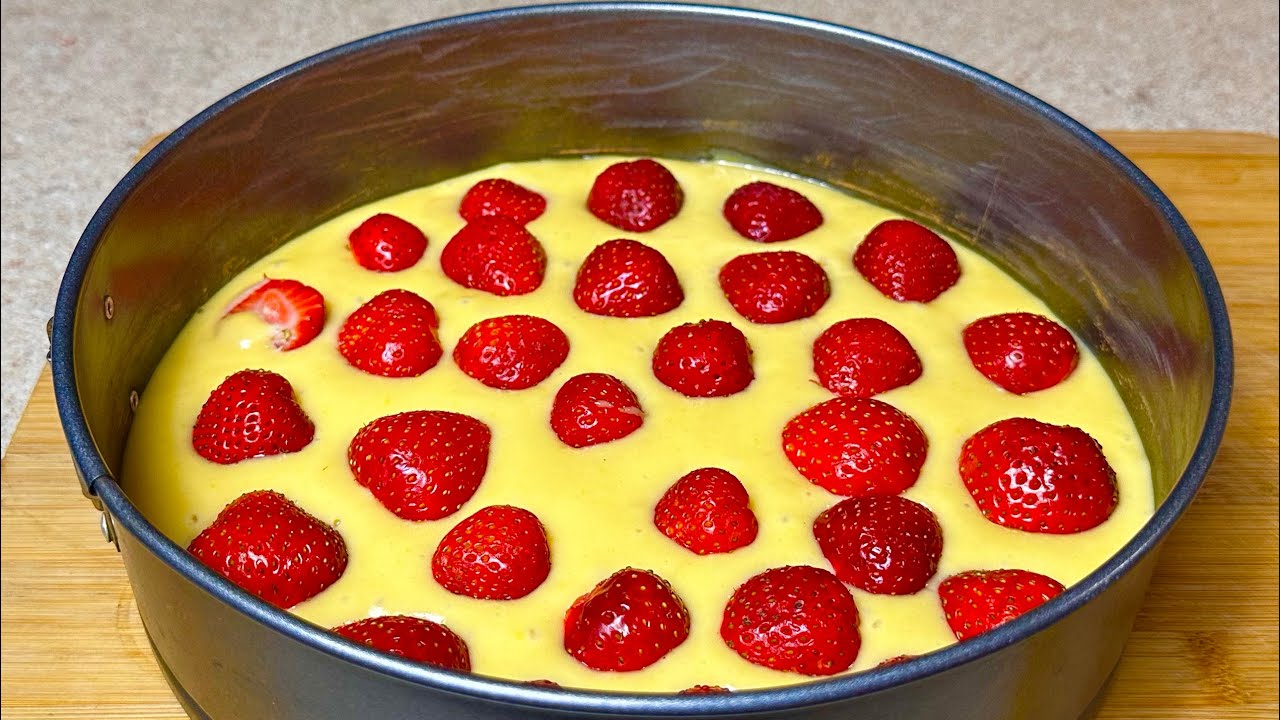 Nie potrzebuję już miksera, ciasto wyrabiam łyżką!!! ekspresowe Ciasto z Truskawkami w kilka minut