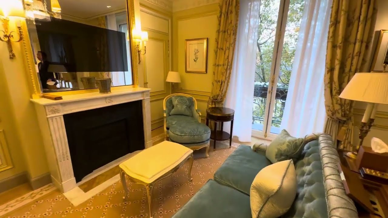 The Ritz Paris | Deluxe Junior Suite | Room 310 | video room tour.