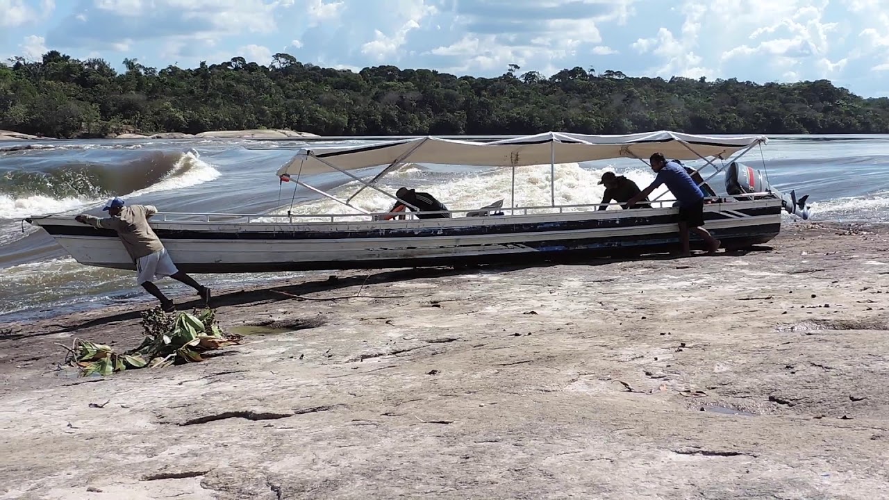 Raudal Caño Mina - Rio Inirida, Guainia, Colombia. Juan Carlos Uribe