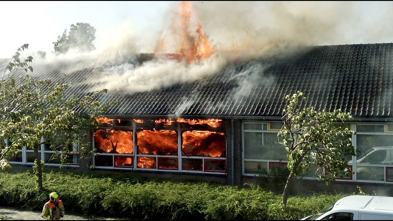 Grote Brand school Steenvoorde Rijswijk ZH.