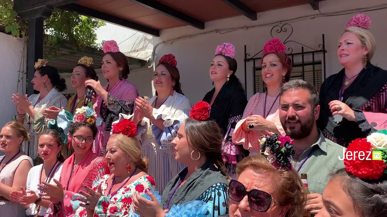 Entrada de la Hermandad del Rocío de Jerez por la calle Bellavista Jerez TV 2019