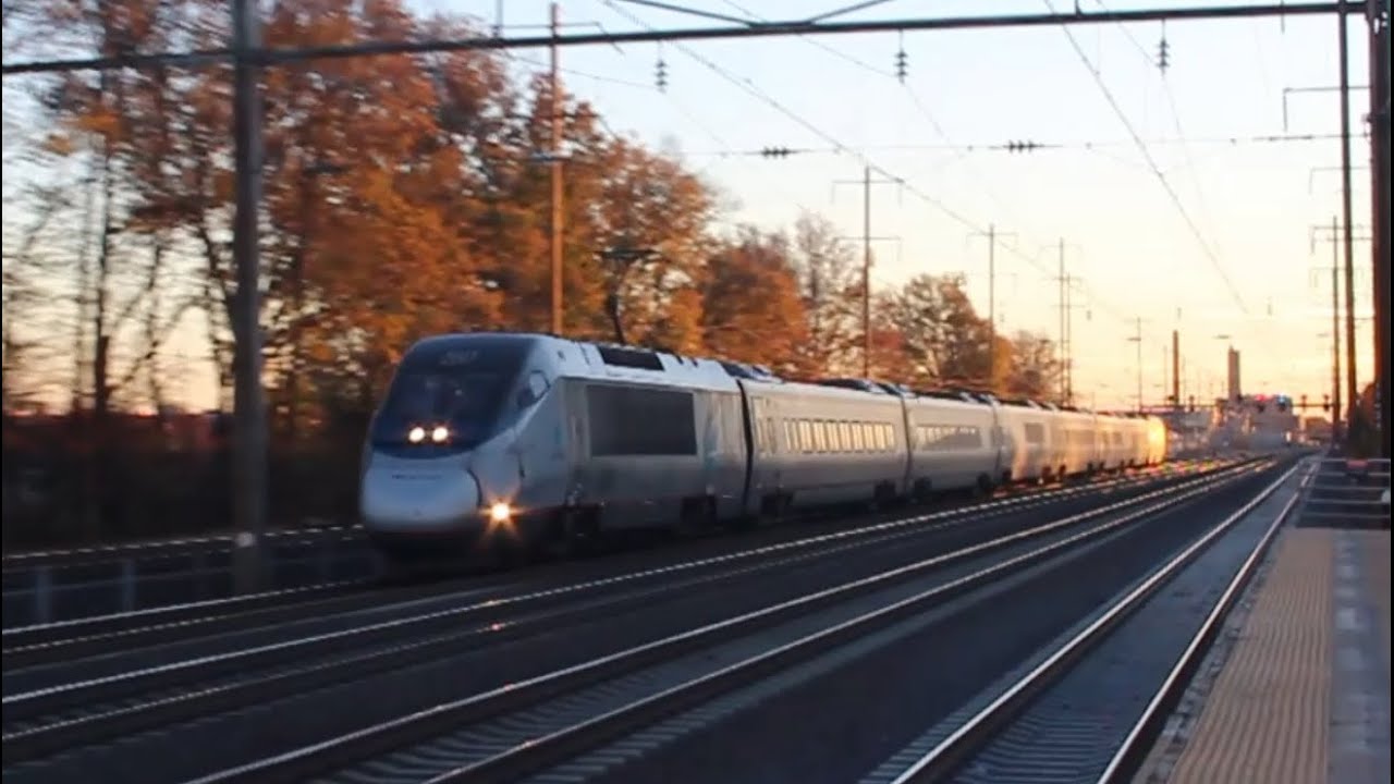 New Jersey Transit and Amtrak on the Northeast Corridor at Linden Station - Linden, NJ | 11/9/24
