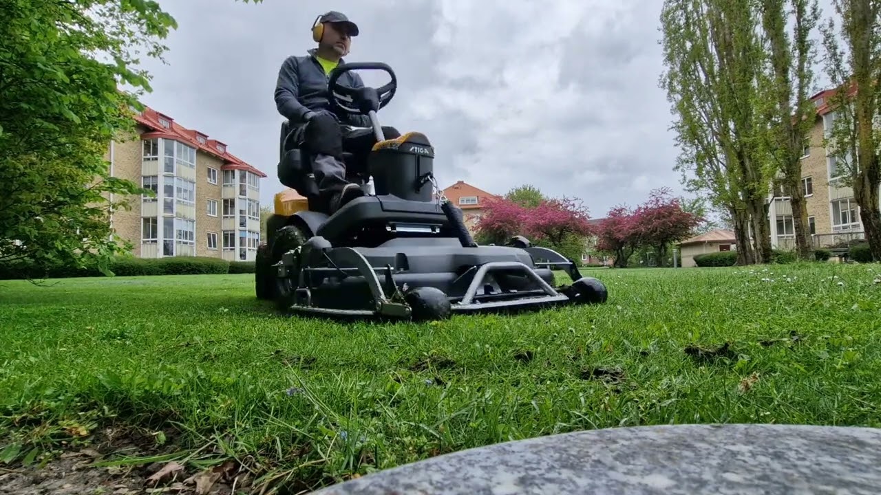 Lawn mowing - Stiga park 500W - 2024