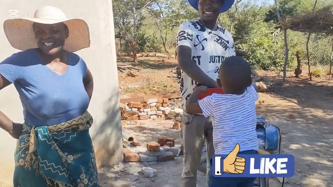 Crushing maize 🌽 with solar power#bizzmart #farming #rural #africa