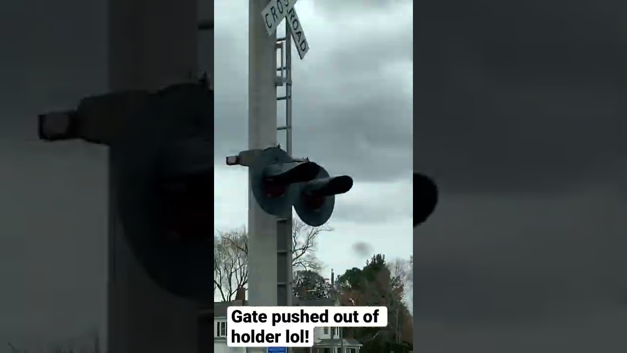 Railroad crossing gate broken! #shorts #railroadcrossing #train #trains #tiktok #viral