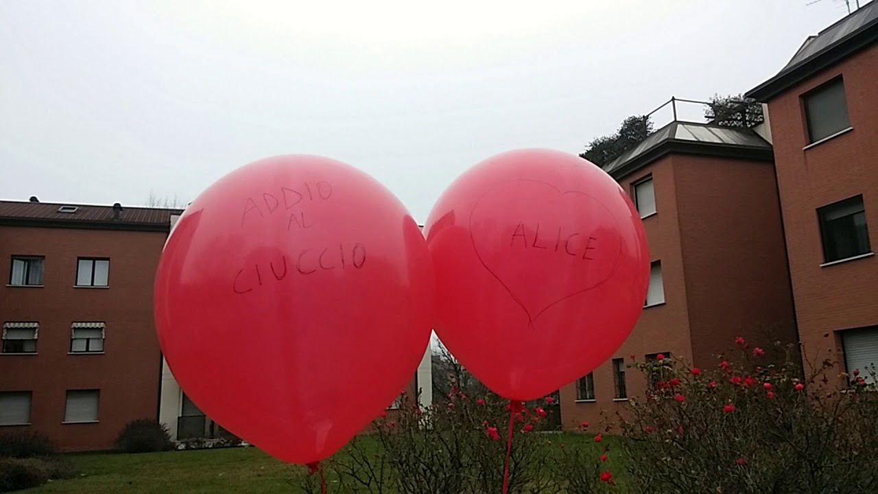 Addio al ciuccio di Alice con i palloncini