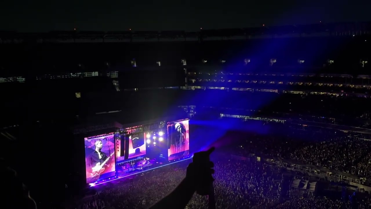 Oasis - Champagne Supernova - MetLife Stadium, East Rutherford, N.J. (NYC), 8-31-25