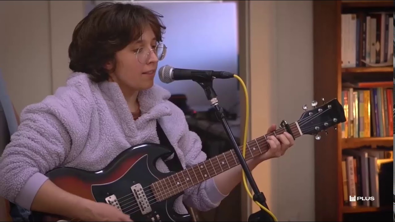 Lomelda - Hannah Sun (live on bandsintown)