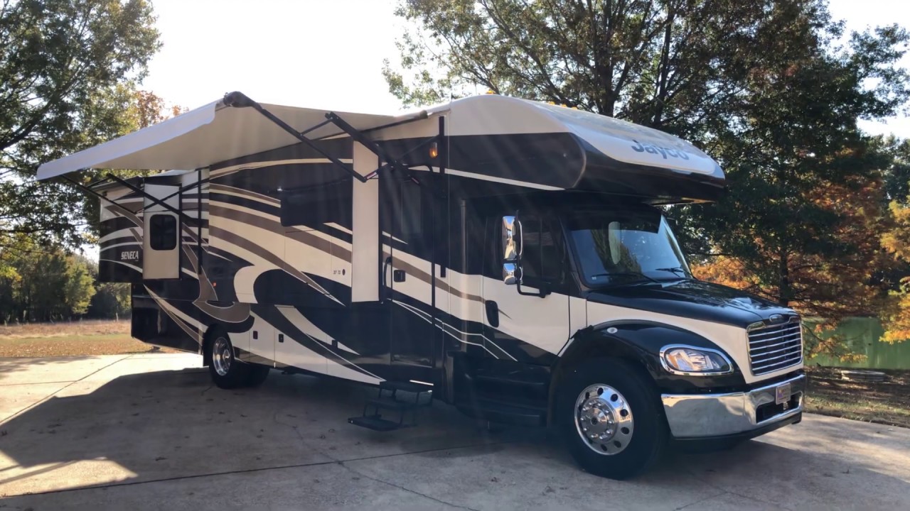 2015 JAYCO SENECA 37 TS SUPER C CLASS RV DIESEL TRIPLE SILDES CUMMINS DIESEL SLEEPS 8 SUNSETMOTORS