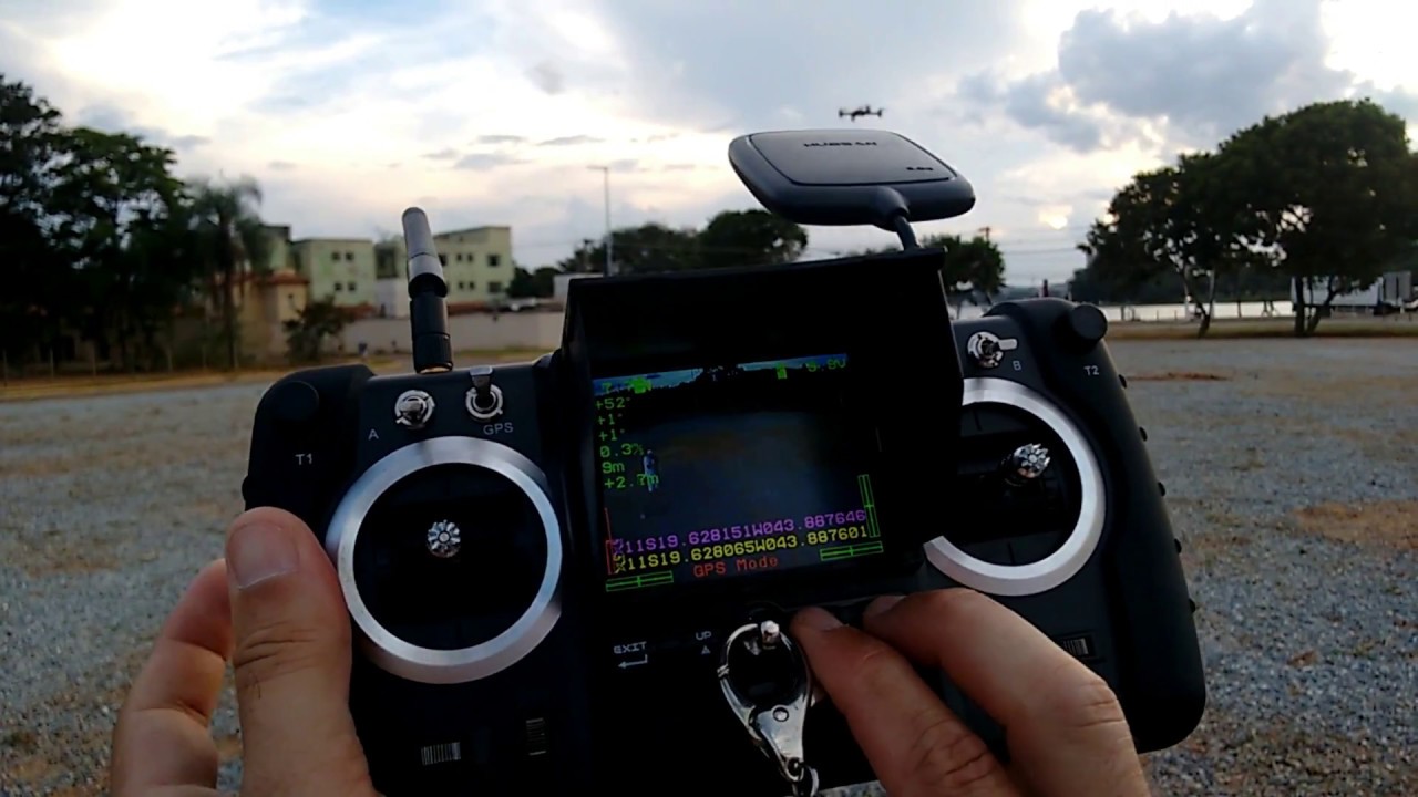 Hubsan H501S voando